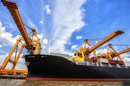 車(chē)?yán)遄舆M(jìn)口報(bào)關(guān)