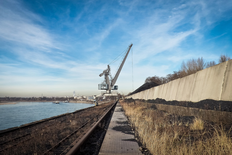 進(jìn)口汽車沒(méi)有給報(bào)關(guān)單